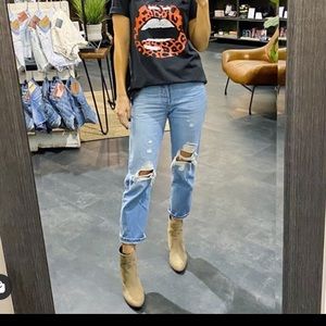 Levi’s Montgomery Crop